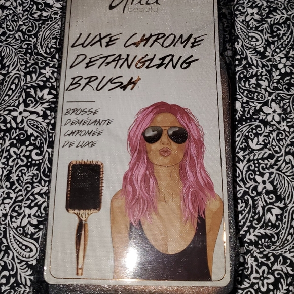 Detangling brush - Picture 2 of 2